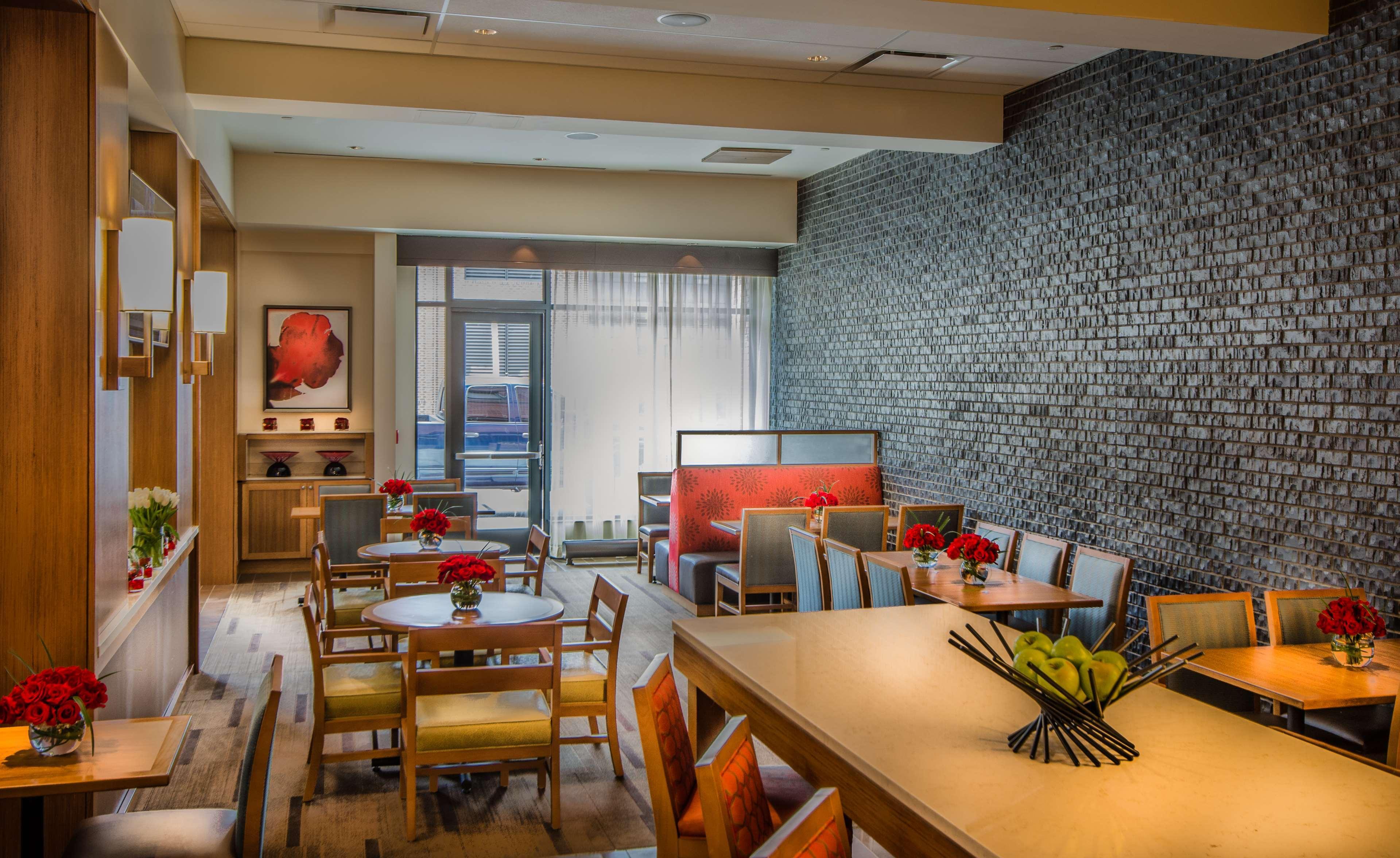 Hyatt Place Baltimore Inner Harbor Exterior photo